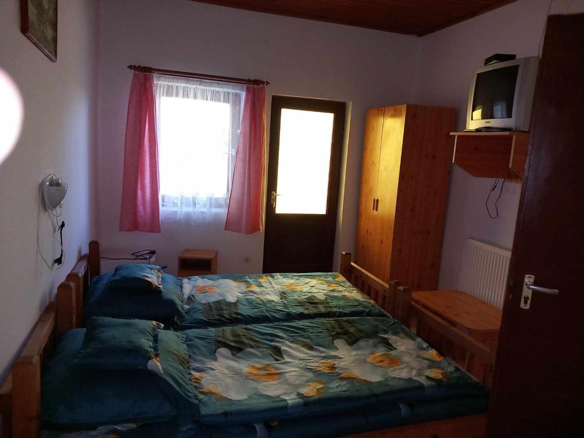 Poroszló Zsuzsa Apartman 아파트 외부 사진